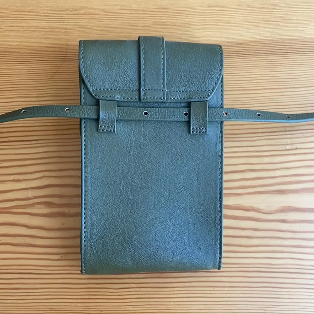 Urban Outfitters Green Phone Case Adjustable belt Snap closure NWOT